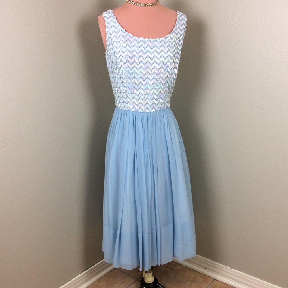VTG SEQUIN & CHIFFON CHIC ZIG ZAG TWIRLING DRESS